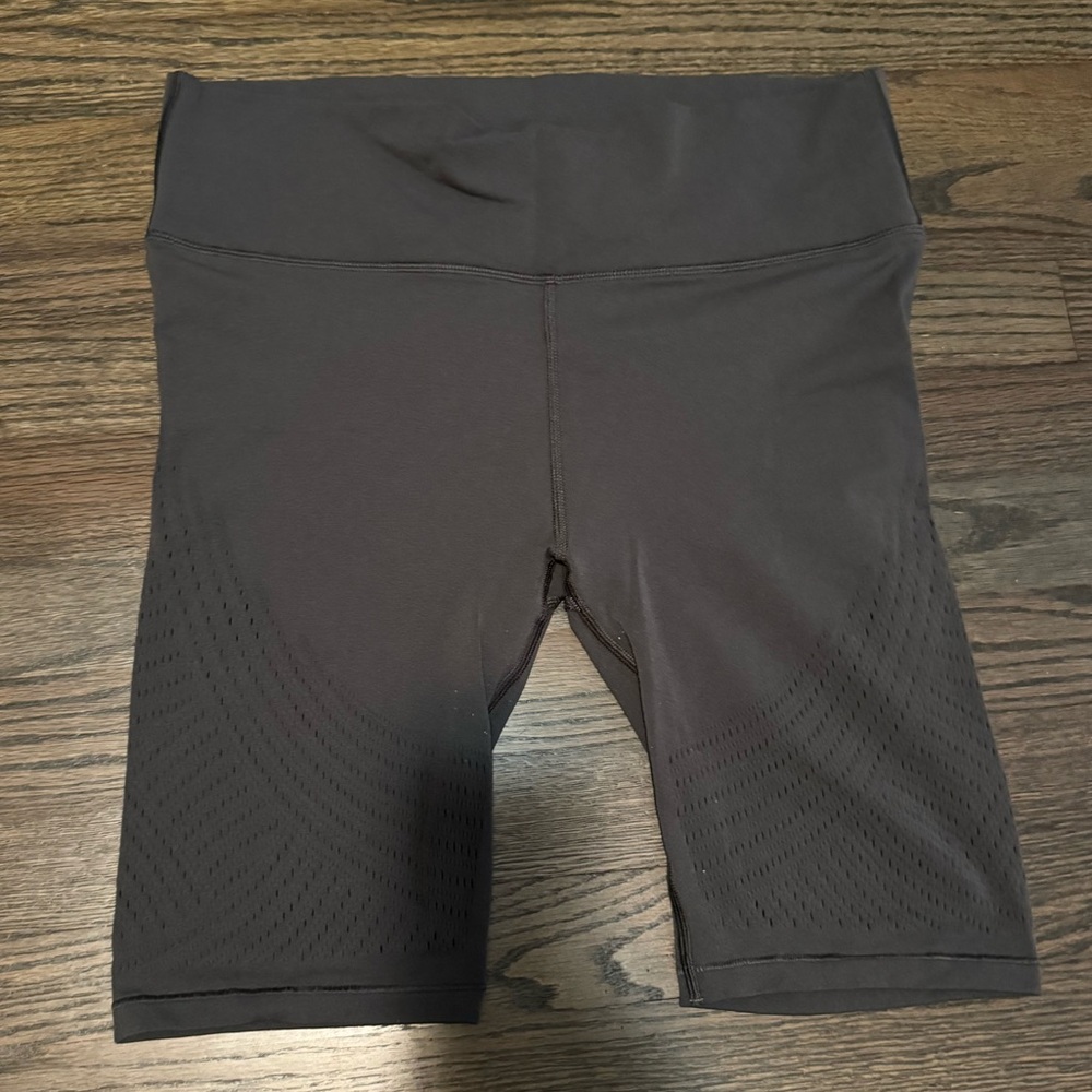 Lululemon bike shorts